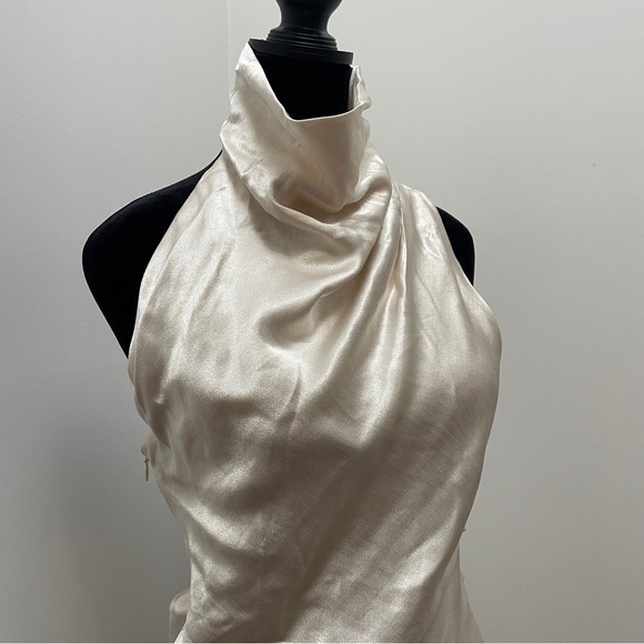 NEW! Dissh- Aisle Pearl Backless Midi Dress Size 8 Sleeveless Turtleneck - Picture 3 of 14